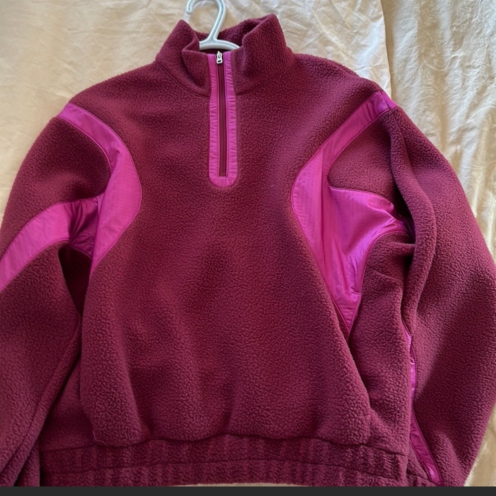 Nike Half Zip Up Top